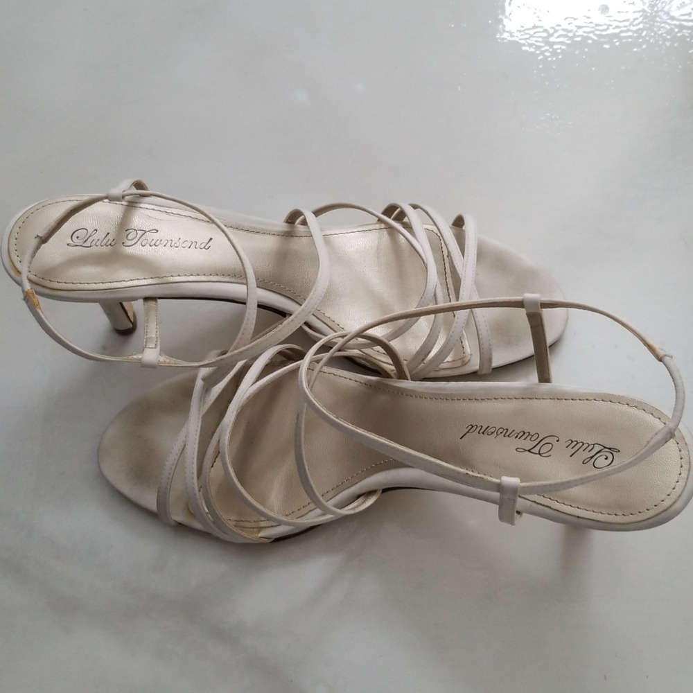 Dress shoes